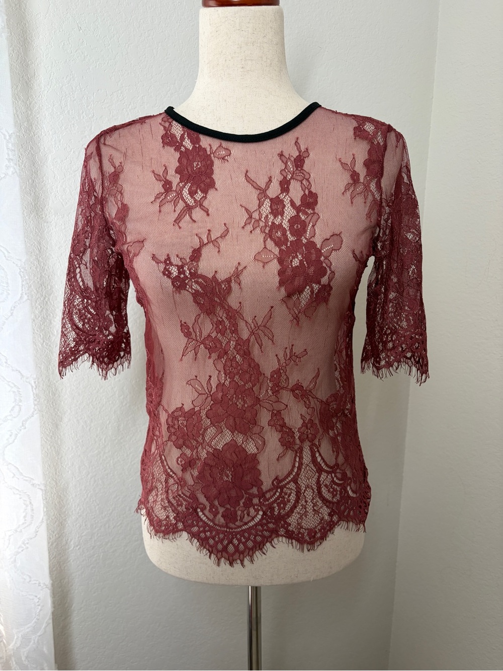 Y2k Womens Medium Burgundy Sheer Floral Lace Top Edgy Goth Romantic grunge